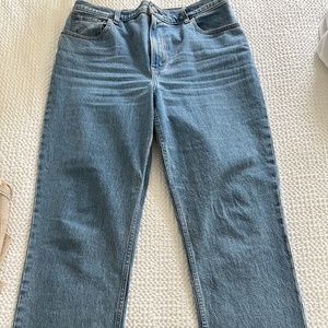 Abercrombie Ultra High Rise 90s Straight Jean - WORN ONCE!